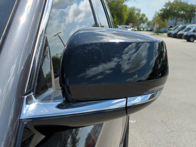 new 2025 Jeep Grand Cherokee car, priced at $47,666