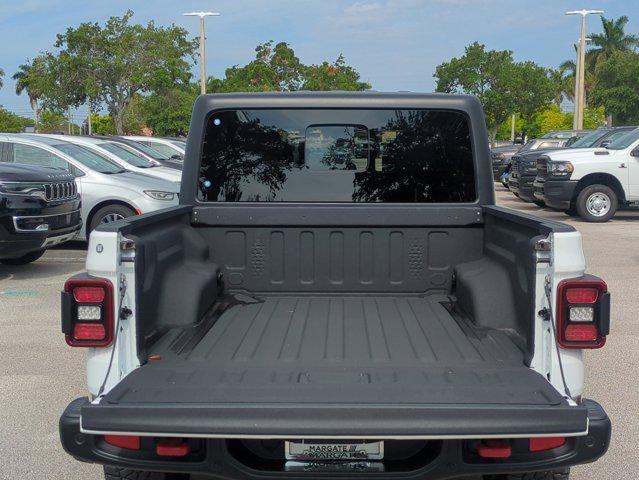 used 2025 Jeep Gladiator car