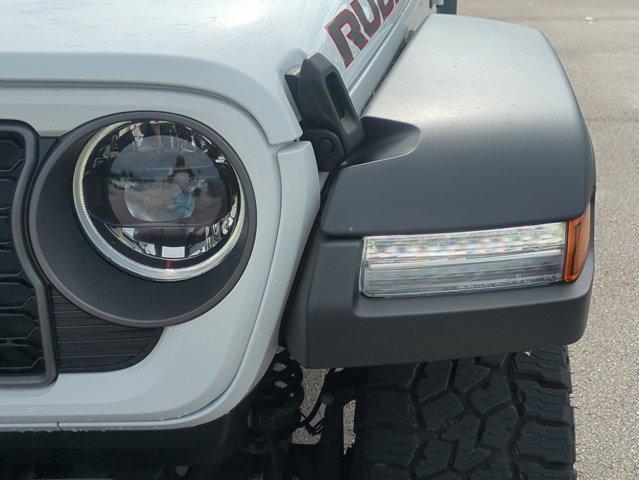 used 2025 Jeep Gladiator car