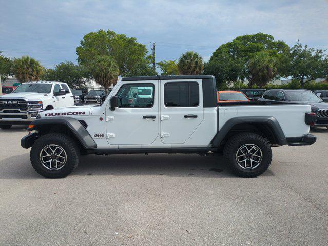 used 2025 Jeep Gladiator car