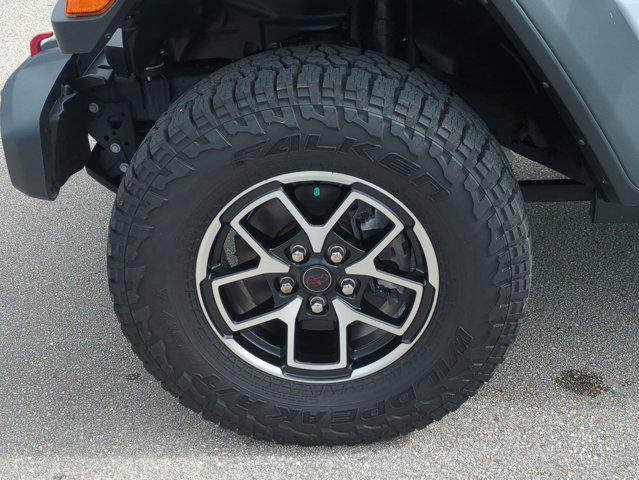 used 2025 Jeep Gladiator car