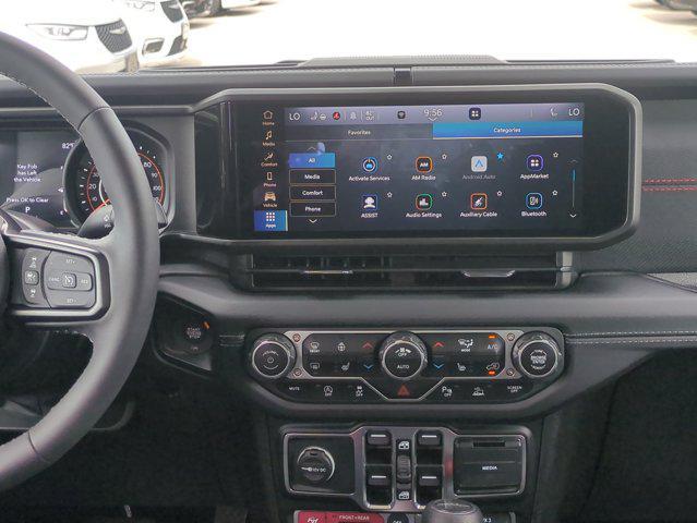 used 2025 Jeep Gladiator car
