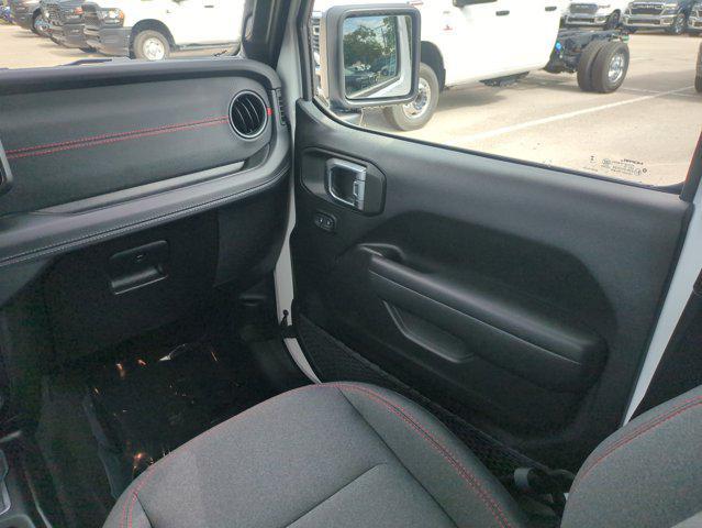 used 2025 Jeep Gladiator car