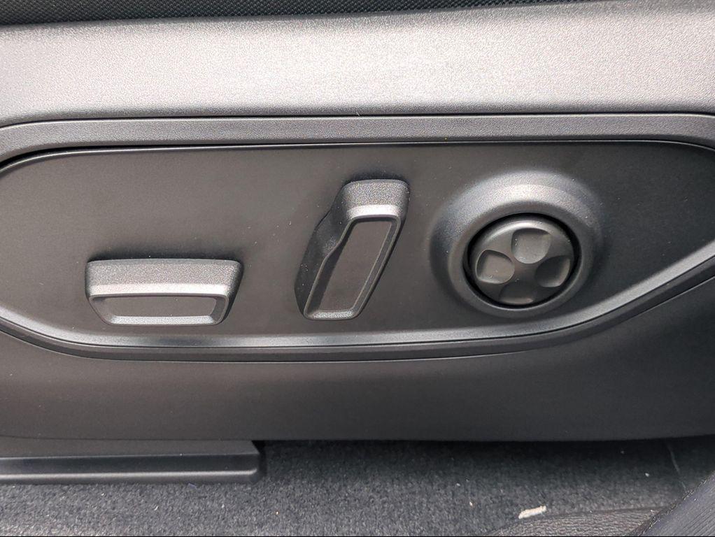 new 2026 Jeep Grand Cherokee L car, priced at $36,947