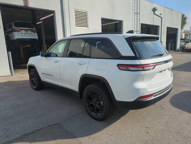 new 2026 Jeep Grand Cherokee car, priced at $39,890