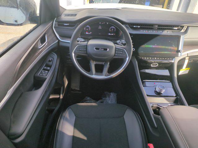 new 2026 Jeep Grand Cherokee car, priced at $39,890