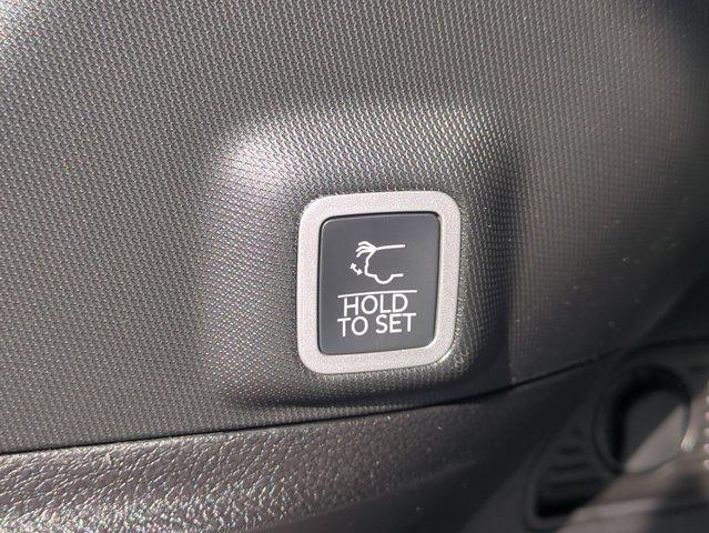 new 2026 Jeep Grand Cherokee car, priced at $39,890