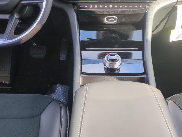 new 2026 Jeep Grand Cherokee car, priced at $39,890