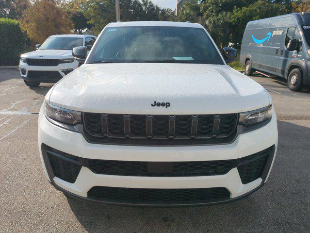 new 2026 Jeep Grand Cherokee car, priced at $39,890