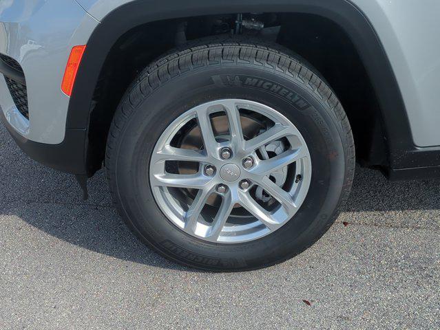 new 2026 Jeep Grand Cherokee car, priced at $41,024
