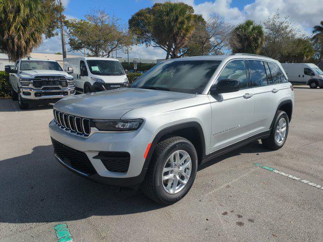 new 2026 Jeep Grand Cherokee car, priced at $41,024