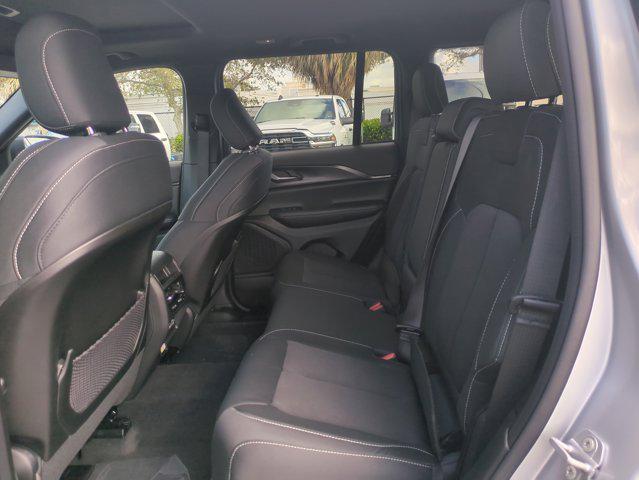 new 2026 Jeep Grand Cherokee car, priced at $41,024