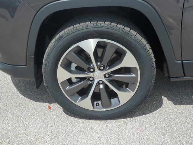 used 2022 Jeep Cherokee car, priced at $22,725