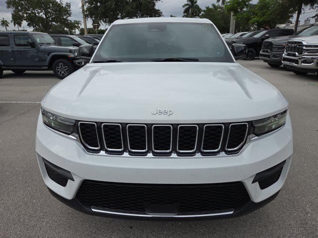 new 2025 Jeep Grand Cherokee car, priced at $31,748