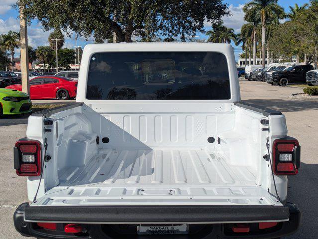 new 2026 Jeep Gladiator car, priced at $48,490