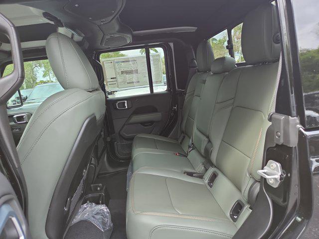 new 2025 Jeep Gladiator car, priced at $52,190