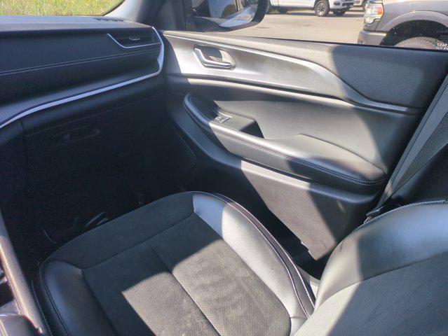 used 2023 Jeep Grand Cherokee car, priced at $23,689