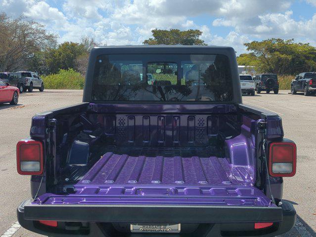 new 2026 Jeep Gladiator car, priced at $38,201
