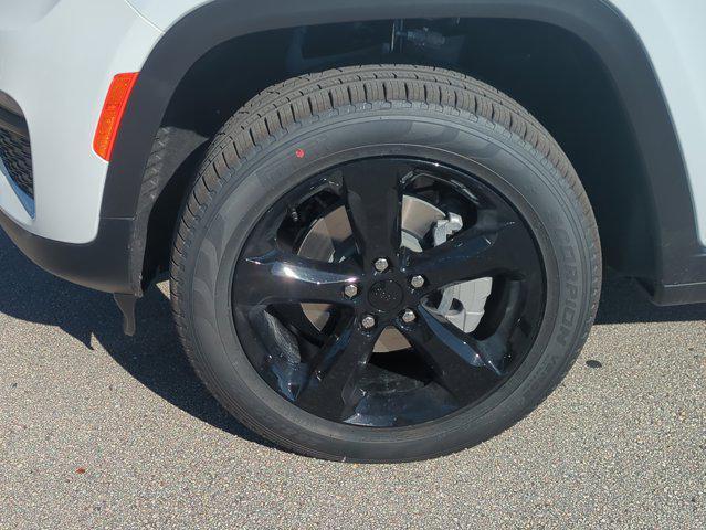 new 2025 Jeep Grand Cherokee car, priced at $41,247