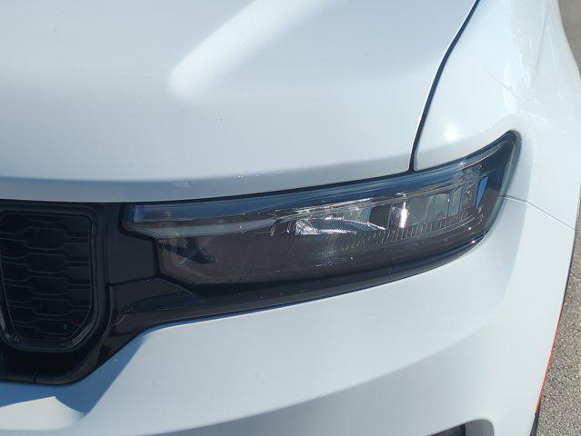 new 2025 Jeep Grand Cherokee car, priced at $41,247