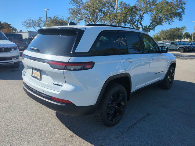 new 2025 Jeep Grand Cherokee car, priced at $41,247