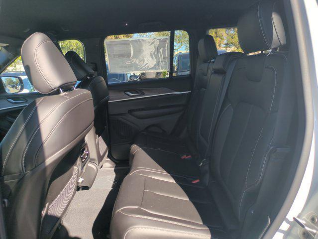 new 2025 Jeep Grand Cherokee car, priced at $41,247