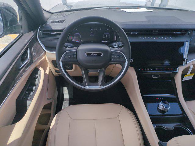 new 2026 Jeep Grand Cherokee car, priced at $41,866