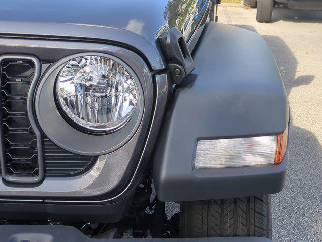 new 2026 Jeep Gladiator car, priced at $37,931