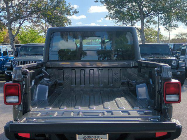new 2026 Jeep Gladiator car, priced at $37,931
