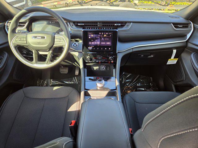 new 2025 Jeep Grand Cherokee car, priced at $31,549