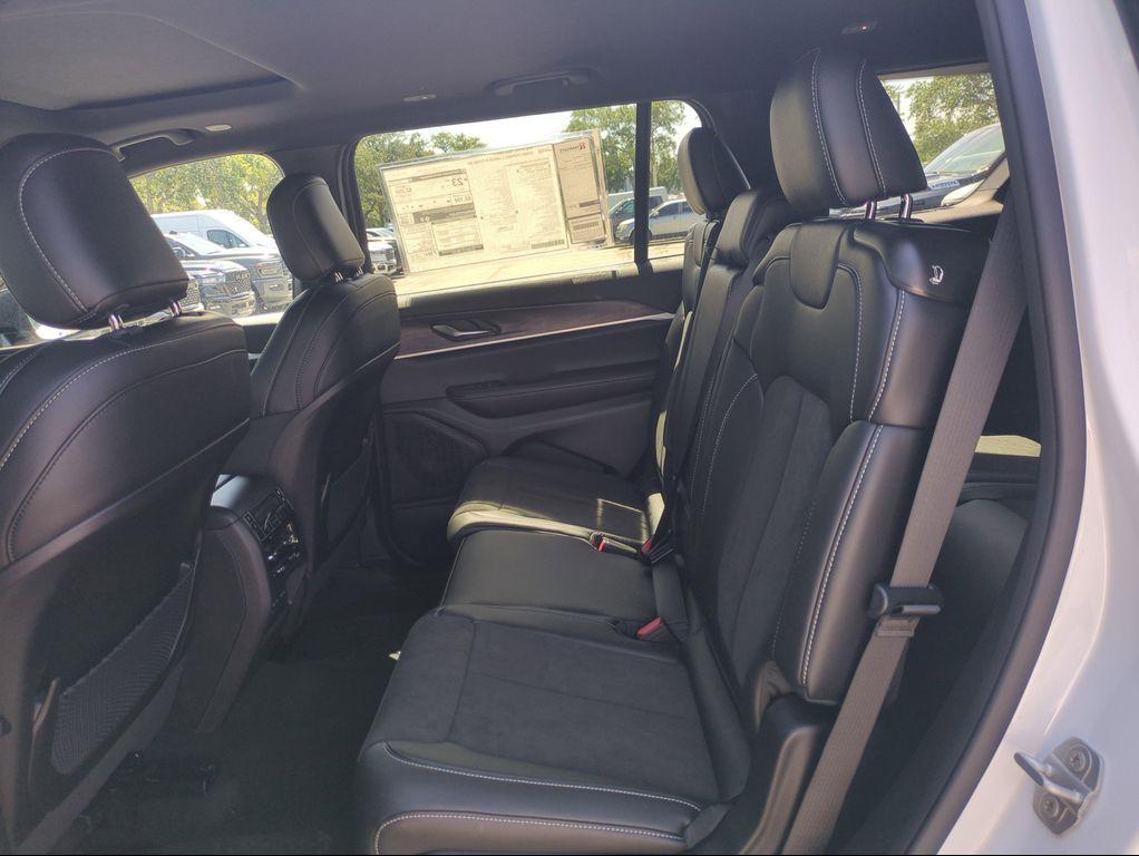 new 2026 Jeep Grand Cherokee L car, priced at $41,757