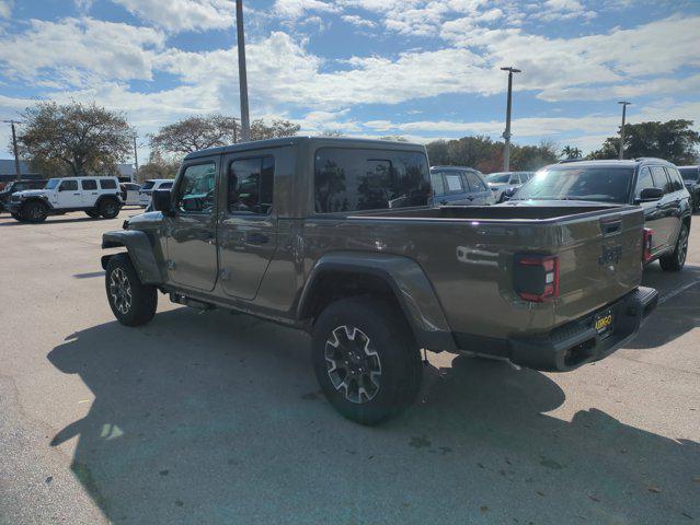 new 2026 Jeep Gladiator car, priced at $43,535