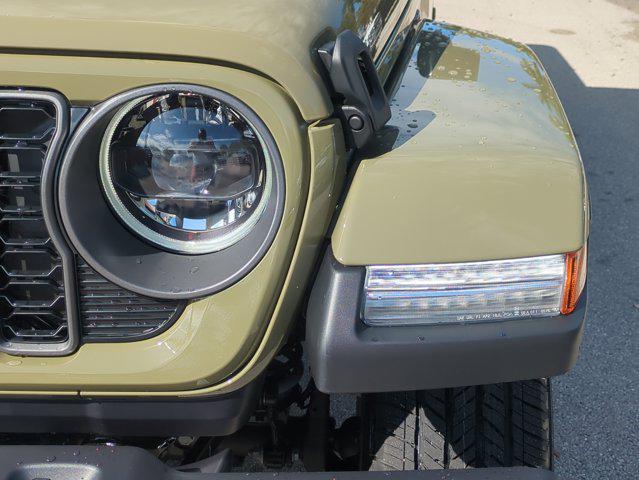 new 2026 Jeep Gladiator car, priced at $43,535