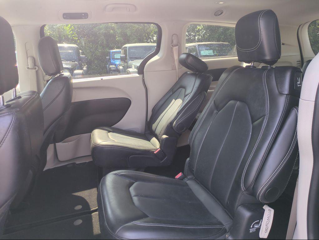 used 2024 Chrysler Pacifica car, priced at $23,433