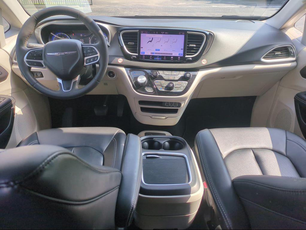 used 2024 Chrysler Pacifica car, priced at $23,433