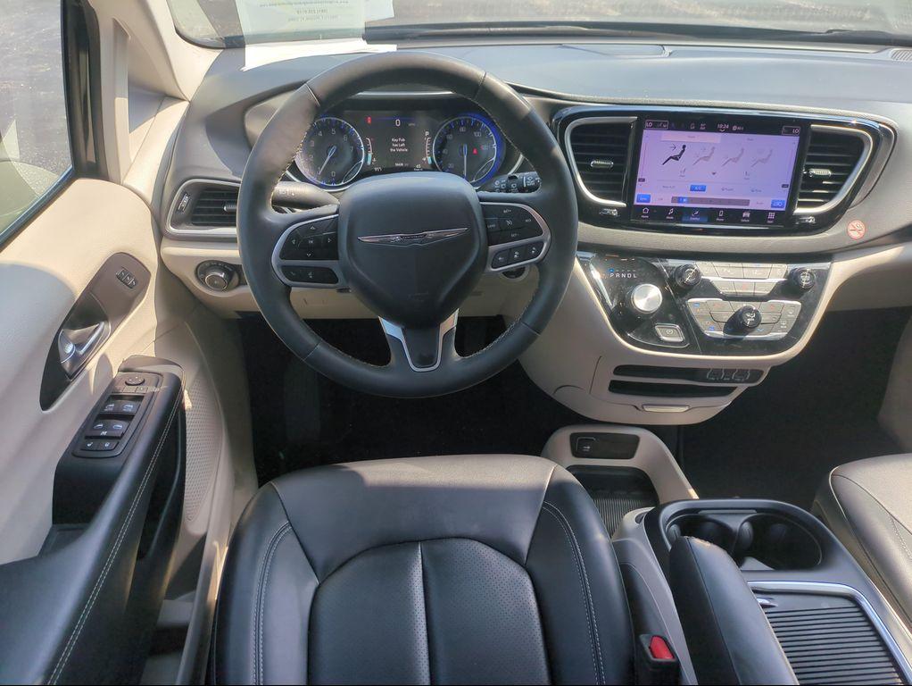 used 2024 Chrysler Pacifica car, priced at $23,433