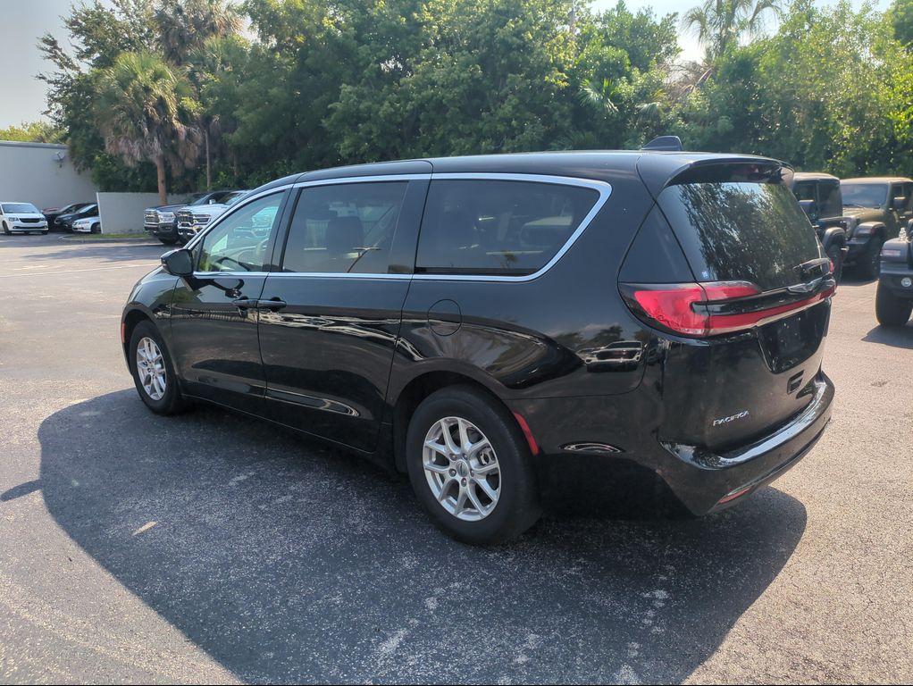 used 2024 Chrysler Pacifica car, priced at $23,433