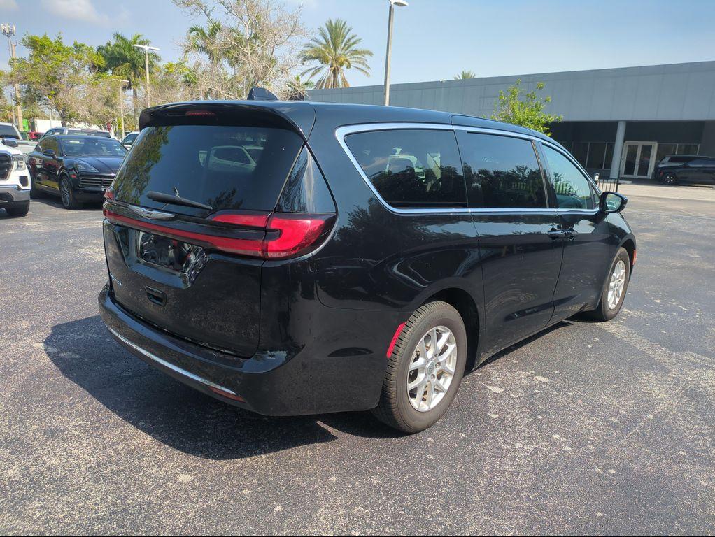 used 2024 Chrysler Pacifica car, priced at $23,433