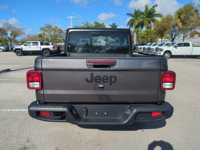 new 2026 Jeep Gladiator car, priced at $37,931
