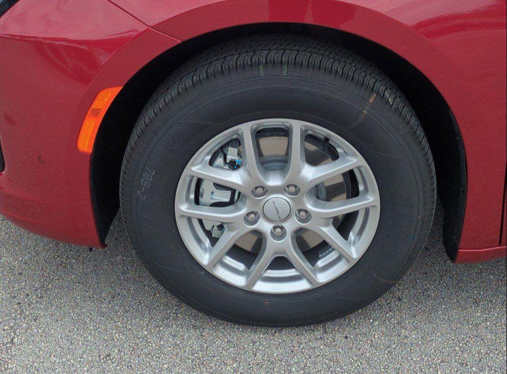 new 2027 Chrysler Pacifica car, priced at $46,275