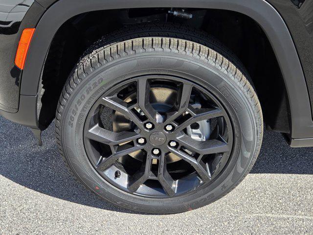 new 2025 Jeep Grand Cherokee L car, priced at $43,374