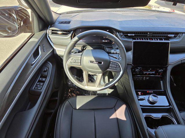 new 2025 Jeep Grand Cherokee L car, priced at $43,374