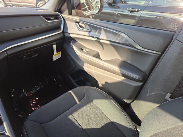 new 2025 Jeep Grand Cherokee car, priced at $27,990