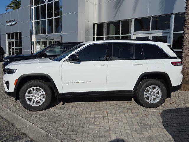 new 2025 Jeep Grand Cherokee car, priced at $27,990
