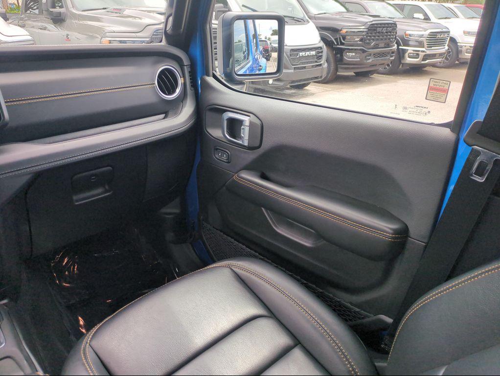 used 2024 Jeep Gladiator car, priced at $38,495