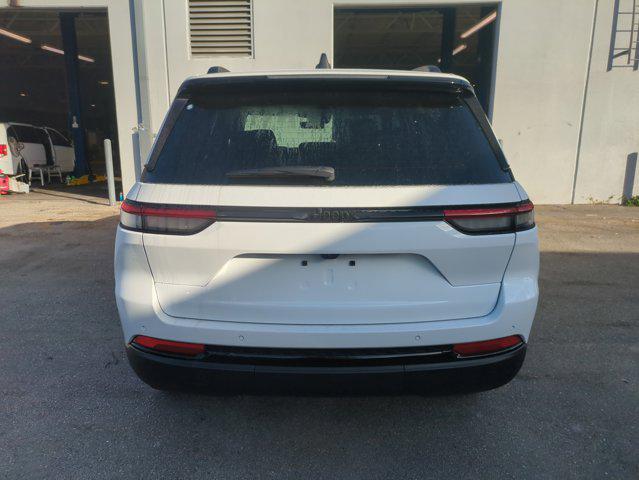 new 2025 Jeep Grand Cherokee car, priced at $36,389