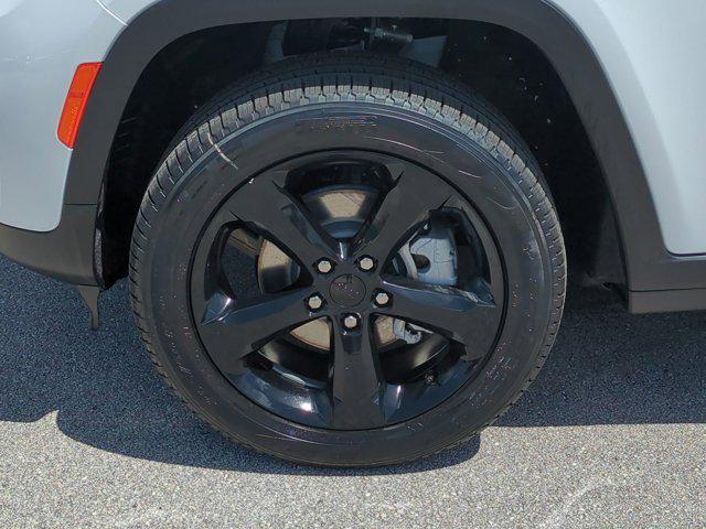 new 2025 Jeep Grand Cherokee car, priced at $34,620
