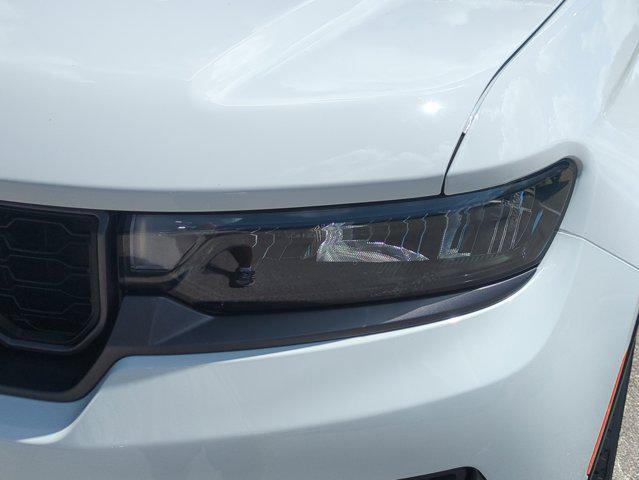 new 2026 Jeep Grand Cherokee car, priced at $43,726