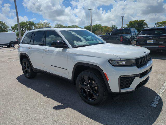 new 2026 Jeep Grand Cherokee car, priced at $43,726