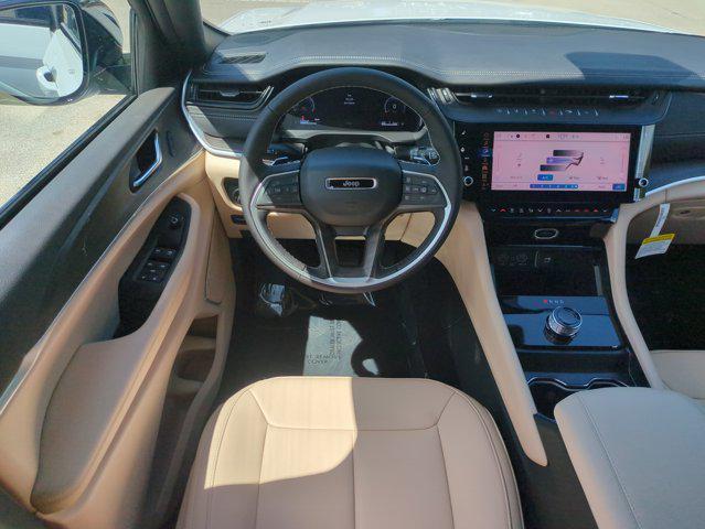 new 2026 Jeep Grand Cherokee car, priced at $43,726